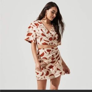 ASTR NIRINA ABSTRACT PRINT MINI SKIRT AND CROP TOP